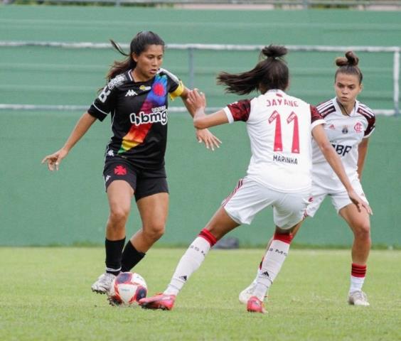 Guerreiras seguem 100% no Carioca. Vasco e Fla empatam