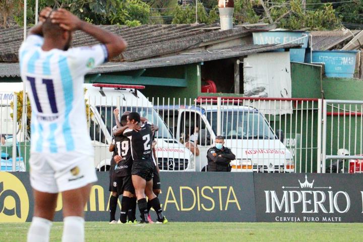 Resende derrota o Macaé em Bacaxá