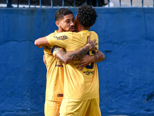 Madureira derrota o Macaé e segue na briga pela vaga