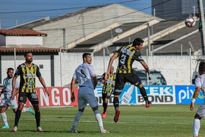 Voltaço empata e segue na briga pela classificação