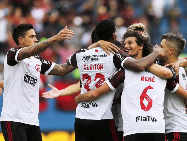 Flamengo vira sobre o Madureira