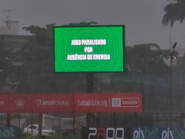 Lusa e Boavista suspenso por falta de energia nos refletores