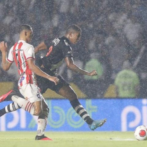 Vasco volta a vencer na Taça Guanabara