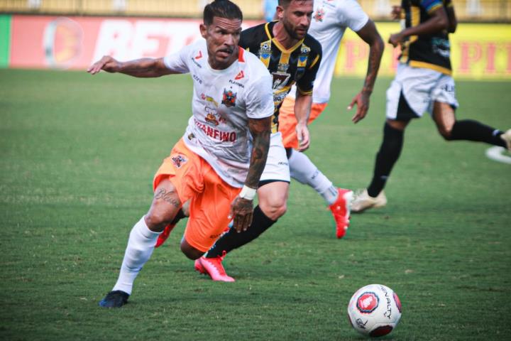 Nova Iguaçu derrota o Voltaço e respira