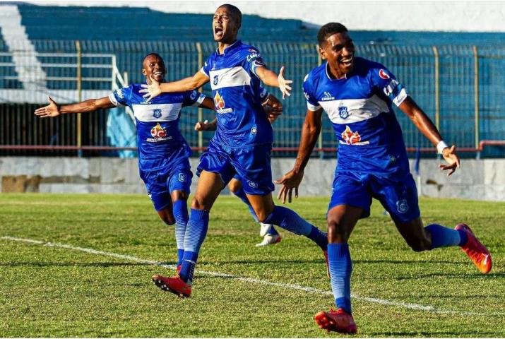 Olaria vira sobre o Voltaço