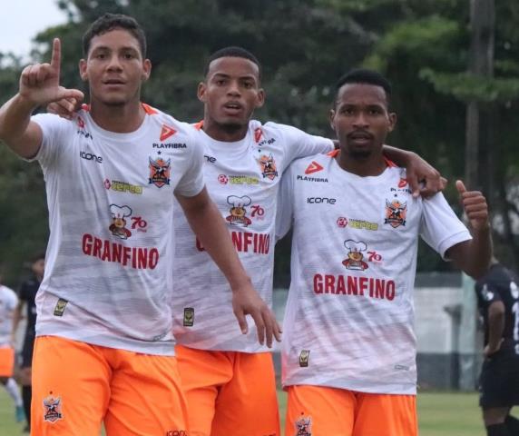 Nova Iguaçu retorna ao G4 ao derrotar o Pérolas