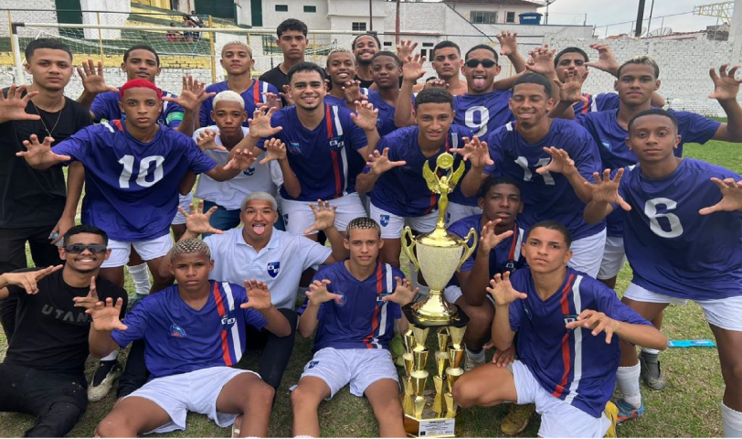 Nos 200 anos de Valença, festa, futebol e goleada