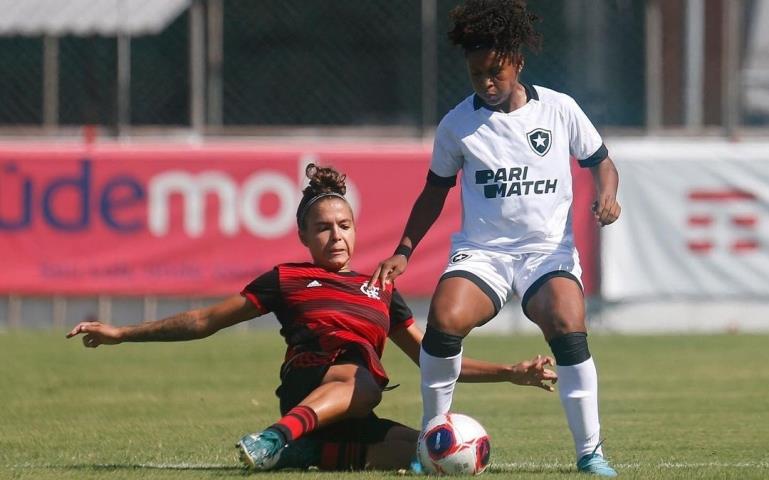 Flamengo e Botafogo ficam iguais na Gávea