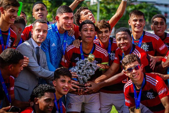 Garotos do Ninho faturam a Copa Rio Sub-17