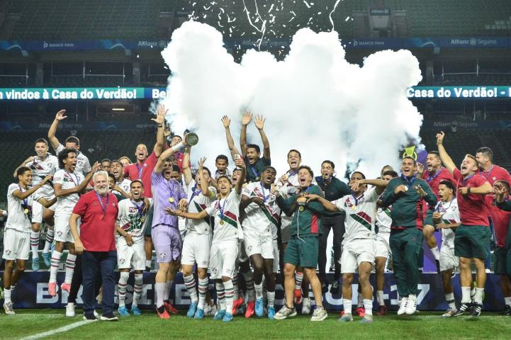 Moleques de Xerém conquistam o Brasileiro Sub-17