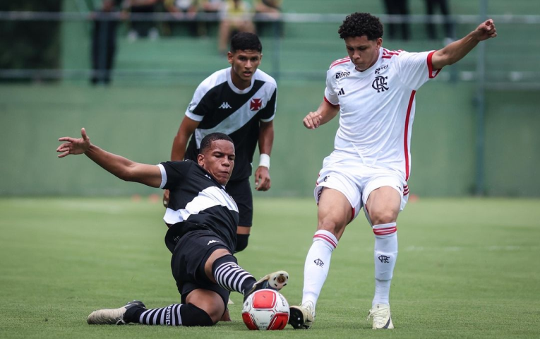 Carioca Sub-17: Tudo igual na partida de ida da decisão