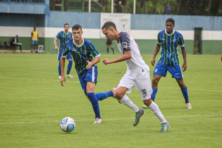 Pérolas reverte vantagem do Artsul e obtém vaga na decisão da B1