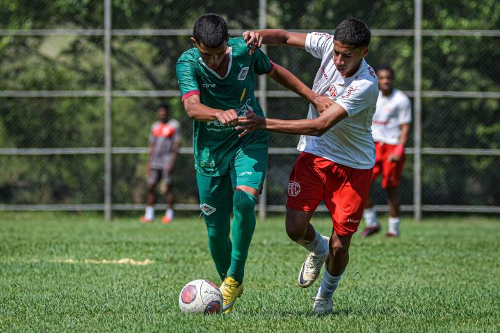 Série A2 Sub-17: Tudo igual no primeiro jogo da decisão