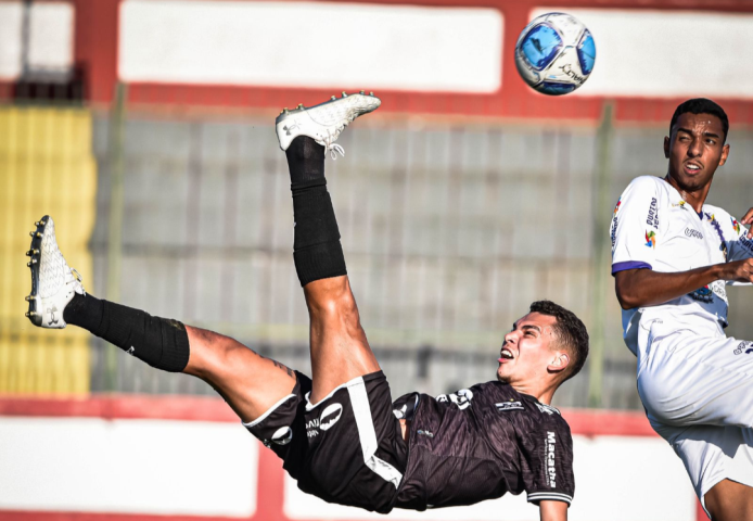 Sidnei pedala e coloca Campusca na final da B2