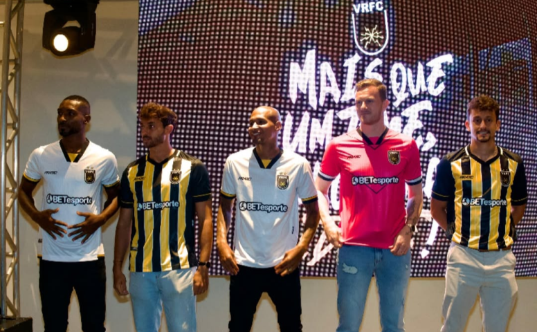 Voltaço apresenta os uniformes da temporada de 2025