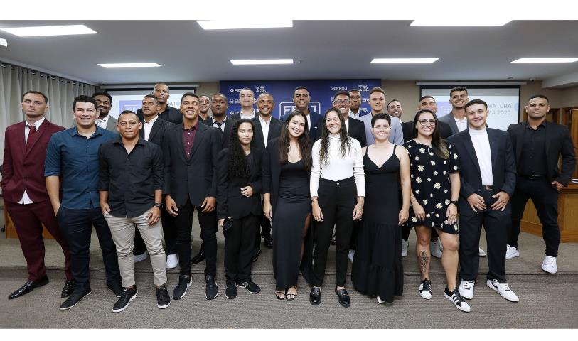 EAFERJ entrega certificados para a turma 2023/2024