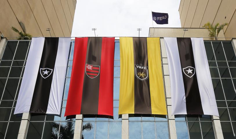 Glorioso ganha mais uma bandeira na sede da FERJ