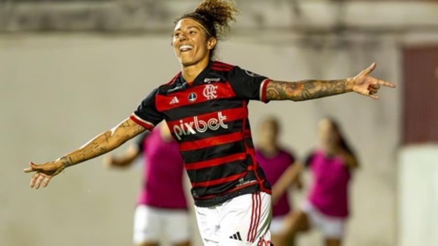 Cristiane faz hat-trick e Fla vence a 1ª no Brasileiro Feminino
