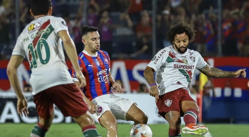Flu traz empate do Paraguai