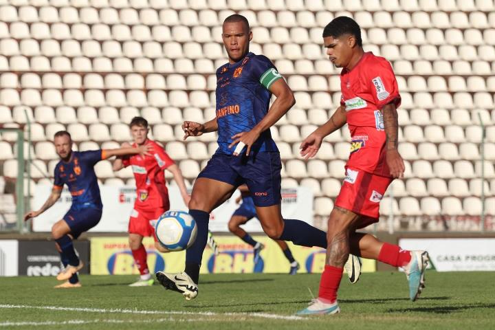 Nova Iguaçu arranca empate fora na estreia da Série D