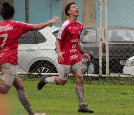 Vera Cruz vence e mantém 100% na Série C Estadual