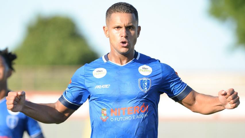 Niteroiense retoma a liderança da Taça Waldir Amaral