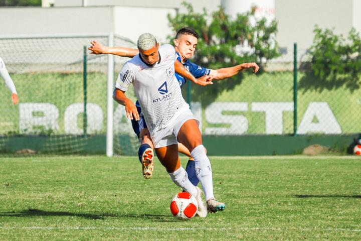Araruama e Americano empatam em Bacaxá