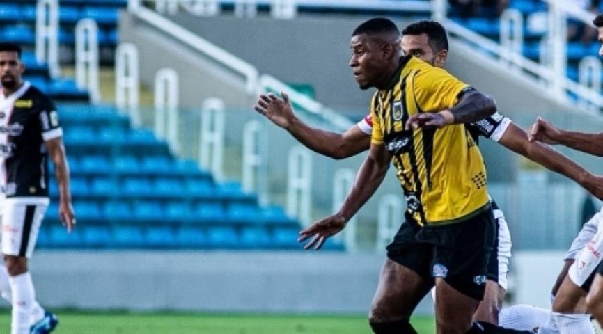 Voltaço supera o Ferroviário fora de casa