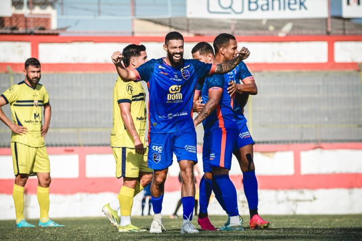 Audax goleia e segue na Copa Rio