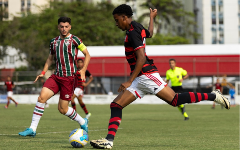 BR Sub-17: Fla e Flu ficam iguais no jogo de ida das quartas