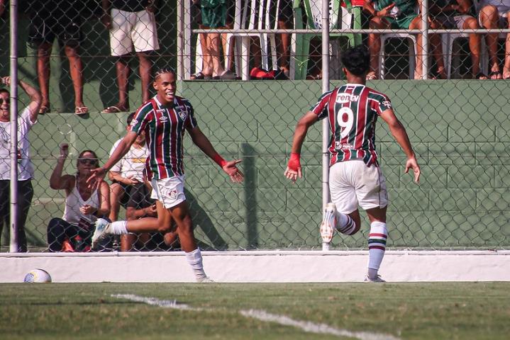 Marcelo assiste e Moleques de Xerém garantem vaga na semi do BR Sub-17
