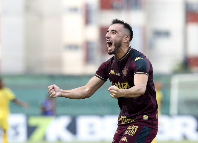 Lusa derrota o Madureira na Ilha do Governador