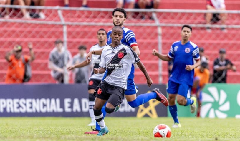 Vasco empata e busca a vaga na última rodada