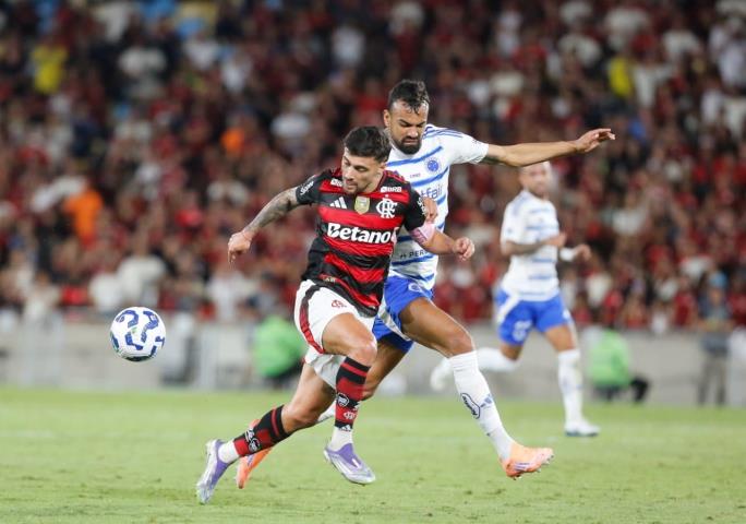 Com recorde de público, Rubro-Negro fica igual com o Cruzeiro