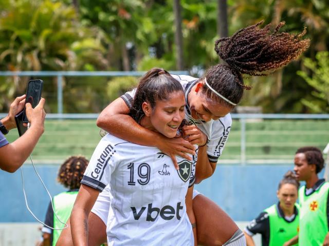 Gloriosas goleiam em clássico no Carioca Feminino