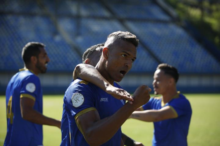 Virada coloca o Serrano em vantagem decisão da B1