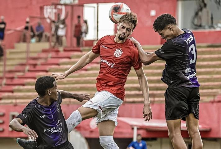 Pérolas amplia vantagem na semifinal da A2 Carioca Sub-20