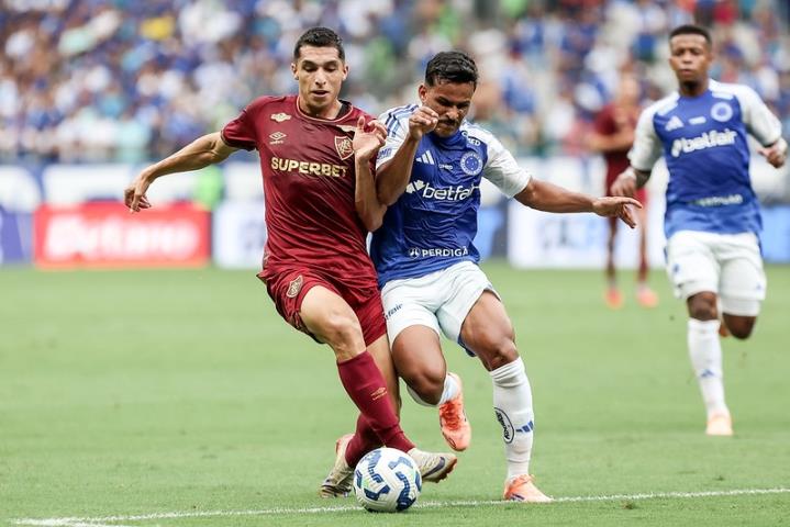 Flu segura empate com o Cruzeiro no Mineirão