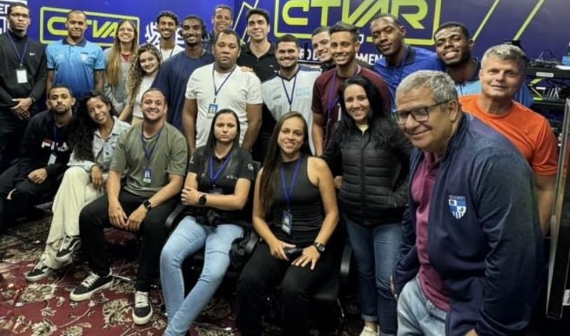Alunos da EAFERJ têm aula prática de VAR