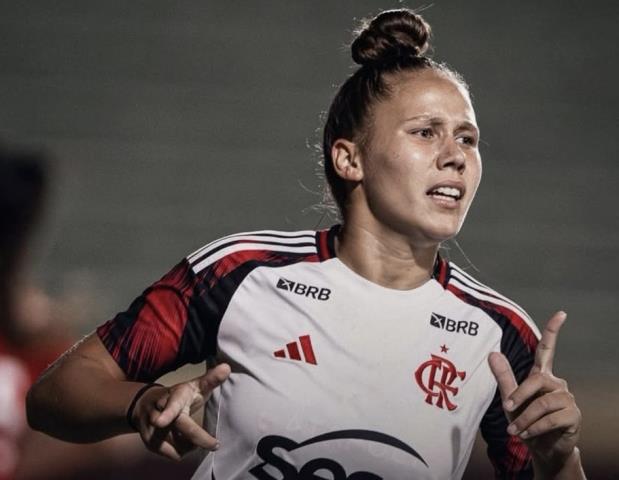 Brendha marca duas vezes e coloca o Fla na final da Copinha Feminina