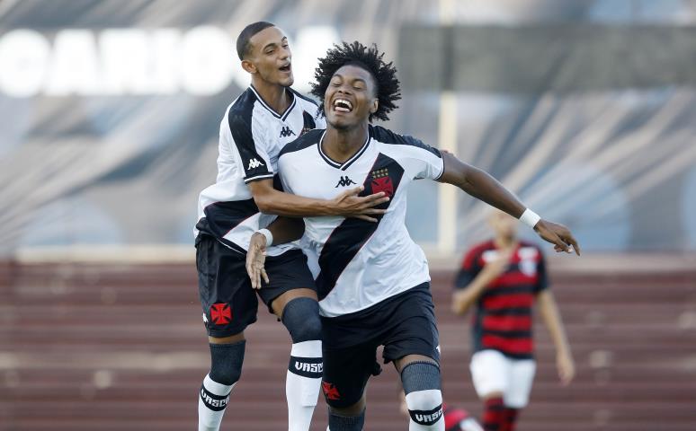 Vasco goleia em clássico do Brasileiro Sub-20