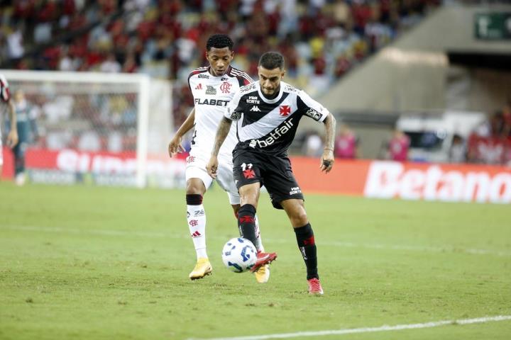 Igualdade no "Clássico dos Milhões"