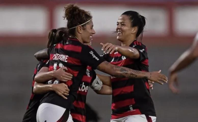 BR Feminino: Cristiane marca duas vezes em goleada rubro-negra