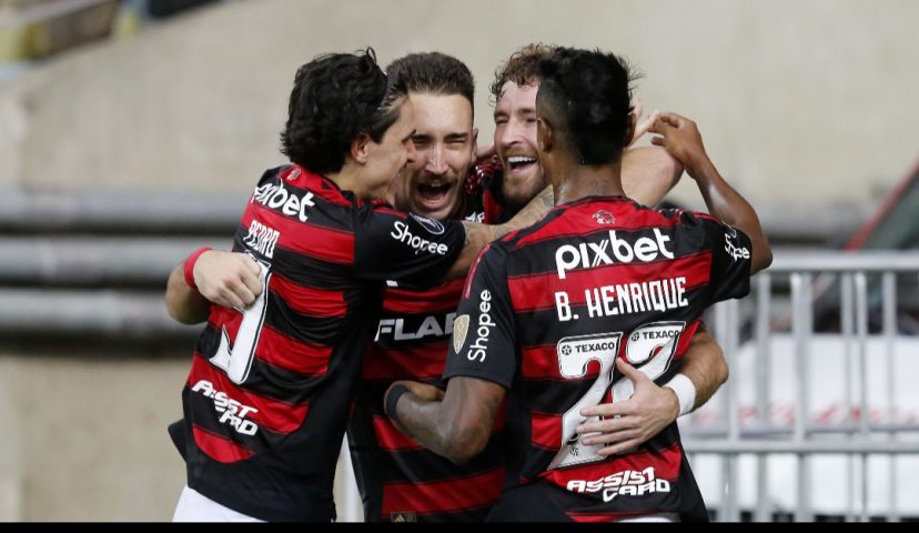 Leo Pereira marca e coloca o Fla nas oitavas da Libertadores