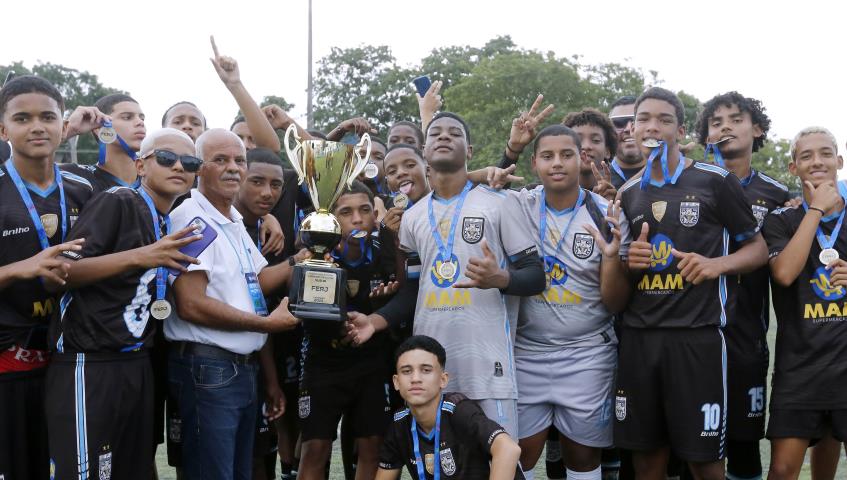 Greminho fatura o Torneio Relâmpago Sub-16 do Amador da Capital
