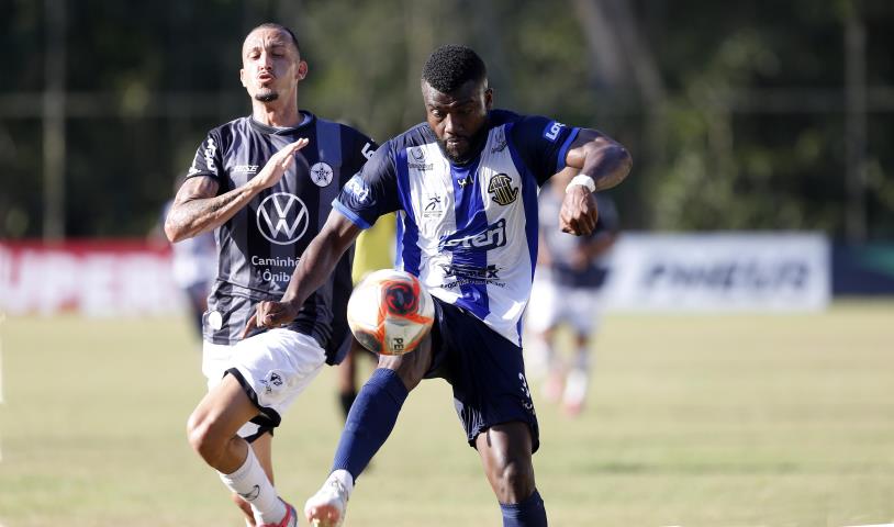 Líder e vice-líder ficam iguais em Xerém