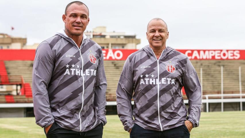 America apresenta nova comissão técnica