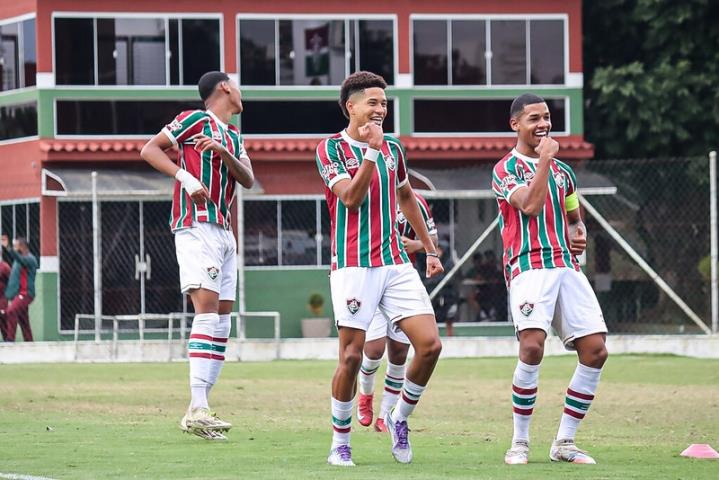 BR Sub-17: Vitória tricolor na abertura da rodada