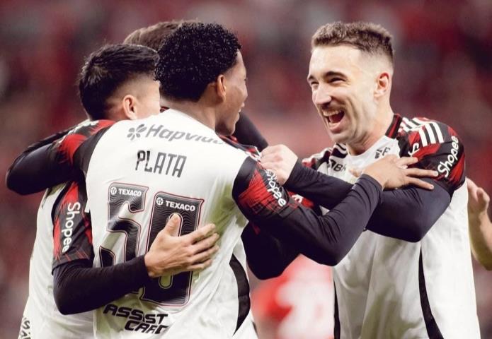 Fla mantém liderança do Brasileirão na prévia das oitavas da Libertadores
