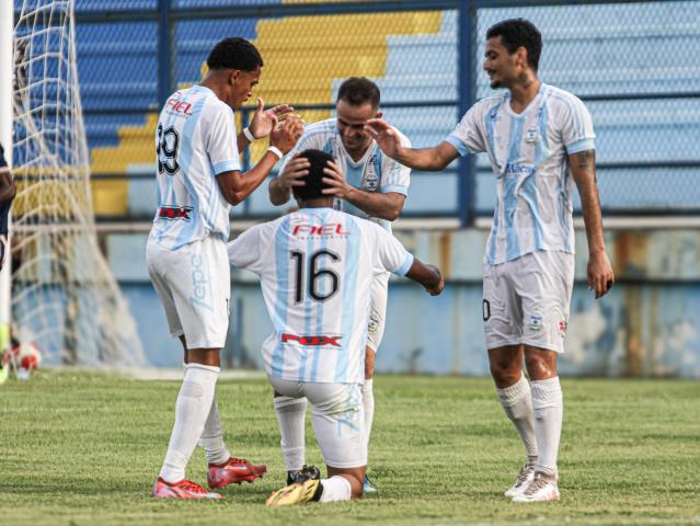 Série B2: Macaé vence e sobe para o 3º lugar